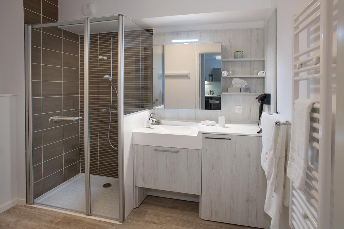 résidence senior metz salle de bain