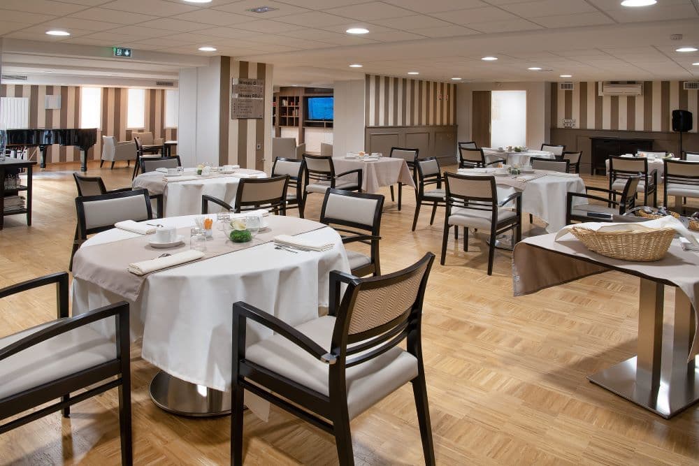 résidence senior blois restaurant