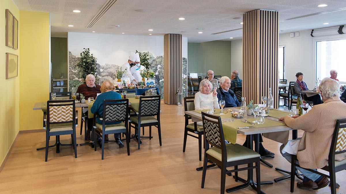 résidence senior rueil malmaison restaurant