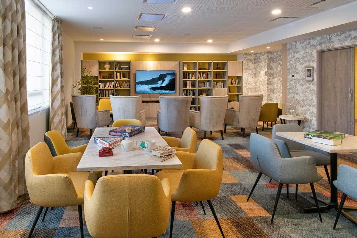 résidence senior rueil malmaison salon