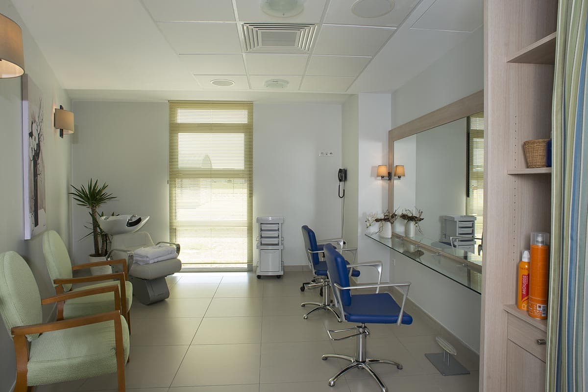 résidence senior tourlaville coiffeur