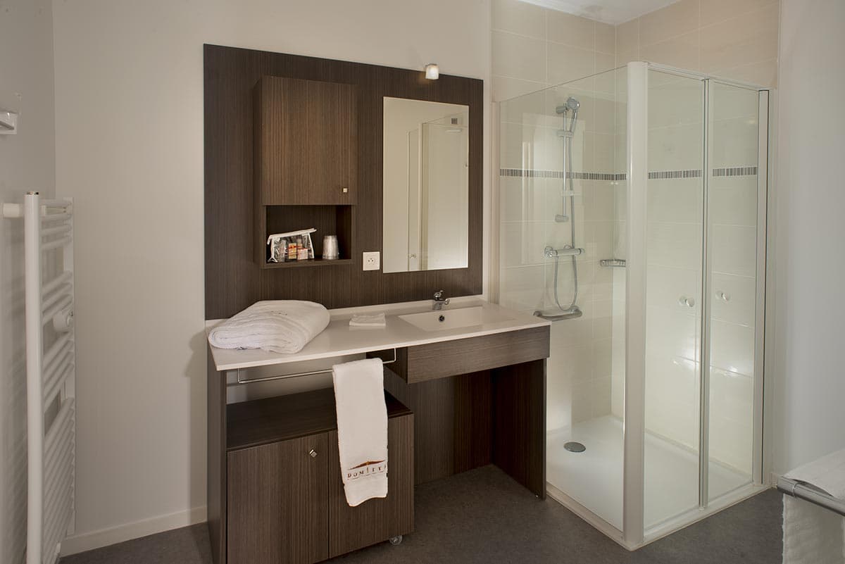résidence senior tourlaville salle de bain