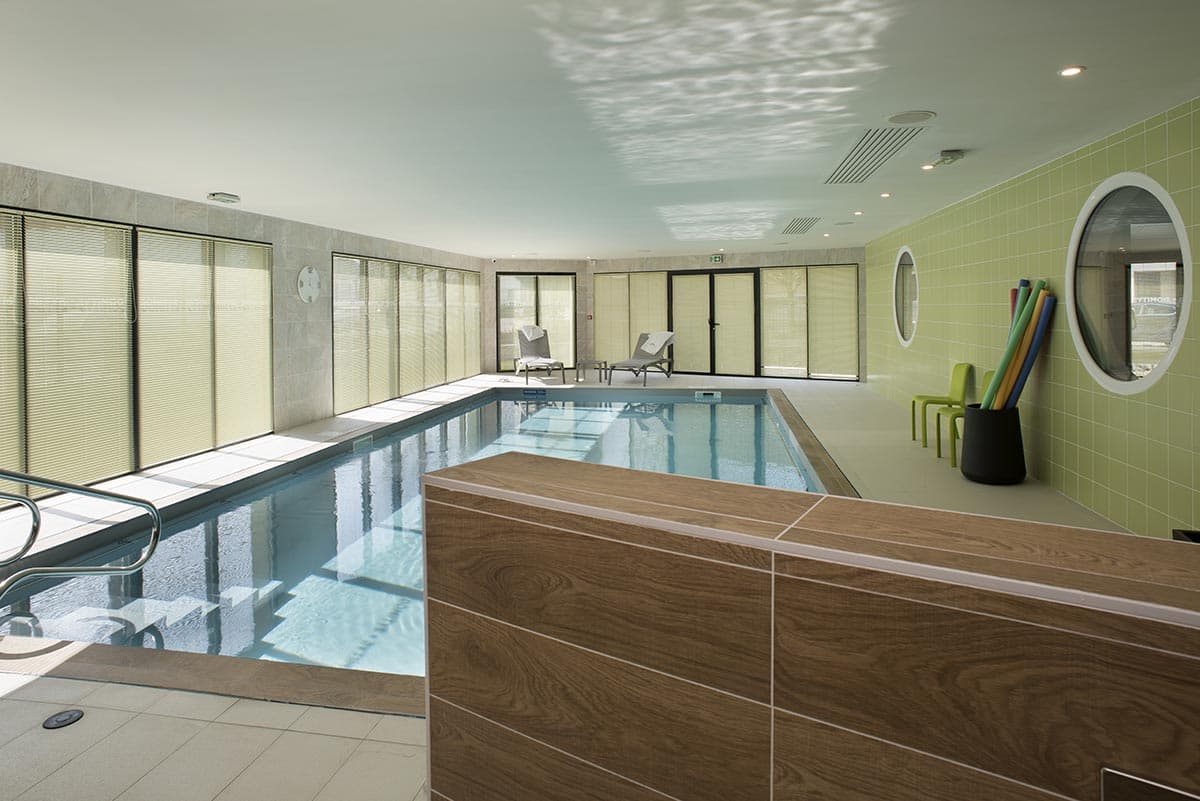 résidence senior saint-james piscine